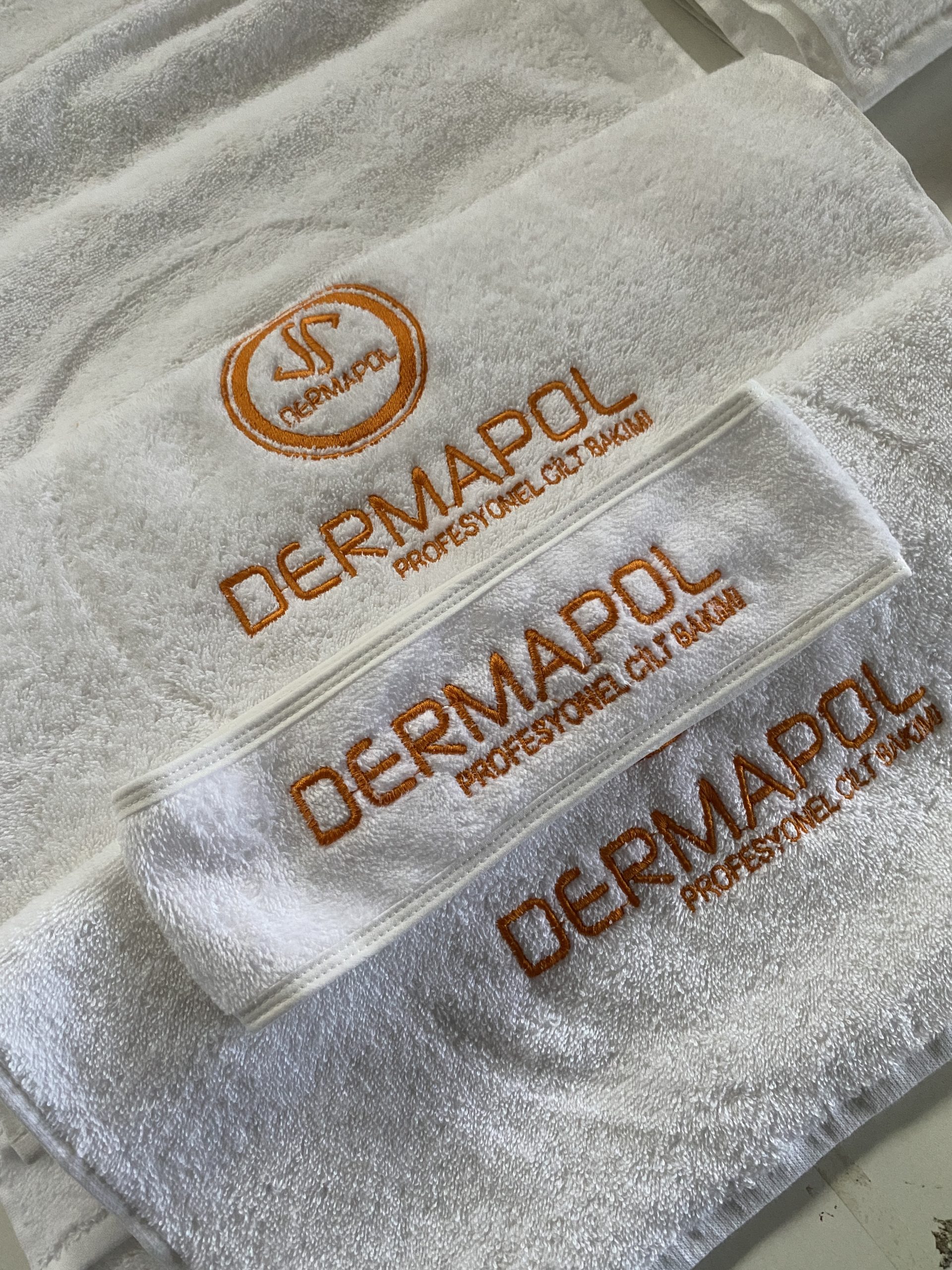 logolu havlu üretimi örneği